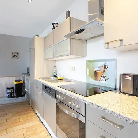 Alte 1 Wolf Apartment Hasselberg (Schleswig-Holstein)